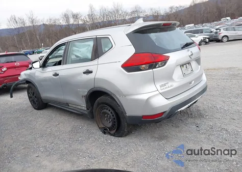 2017 Nissan Rogue S z USA, uszkodzony, nr VIN KNMAT2MVXHP521582